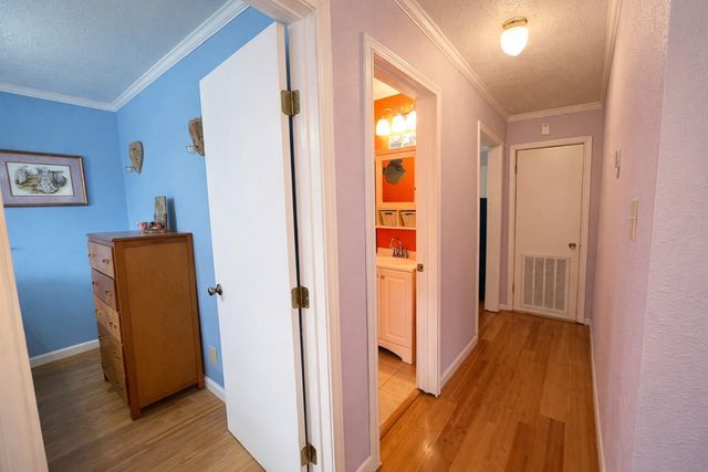 204 Lakeview Drive, Onalaska, TX 77360