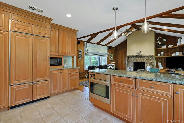 20 Cardinal Place, Mount Kisco, NY 10549