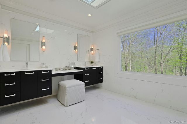 20 Cardinal Place, Mount Kisco, NY 10549