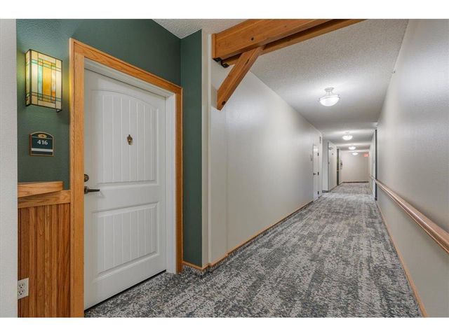 1900 Rush Lake Trail #416, Saint Paul, MN 55112