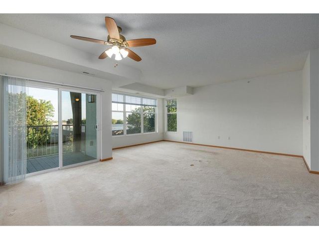 1900 Rush Lake Trail #416, Saint Paul, MN 55112