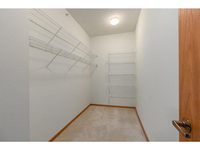 1900 Rush Lake Trail #416, Saint Paul, MN 55112