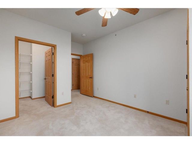 1900 Rush Lake Trail #416, Saint Paul, MN 55112