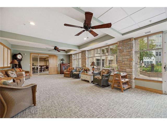 1900 Rush Lake Trail #416, Saint Paul, MN 55112
