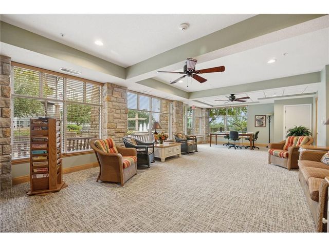 1900 Rush Lake Trail #416, Saint Paul, MN 55112
