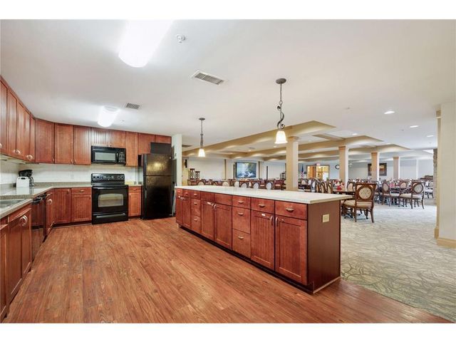 1900 Rush Lake Trail #416, Saint Paul, MN 55112