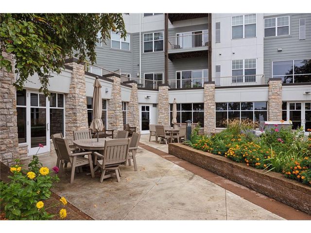 1900 Rush Lake Trail #416, Saint Paul, MN 55112