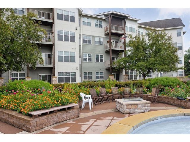 1900 Rush Lake Trail #416, Saint Paul, MN 55112