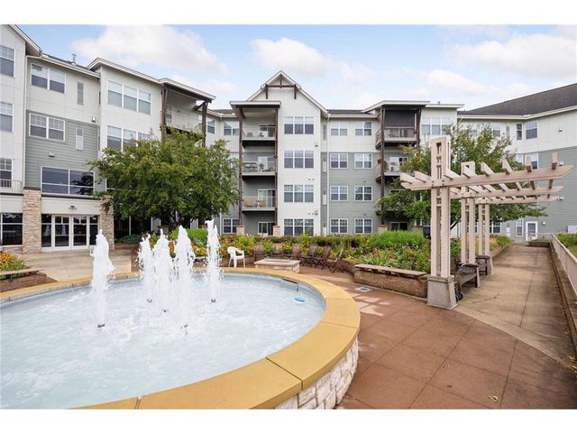 1900 Rush Lake Trail #416, Saint Paul, MN 55112