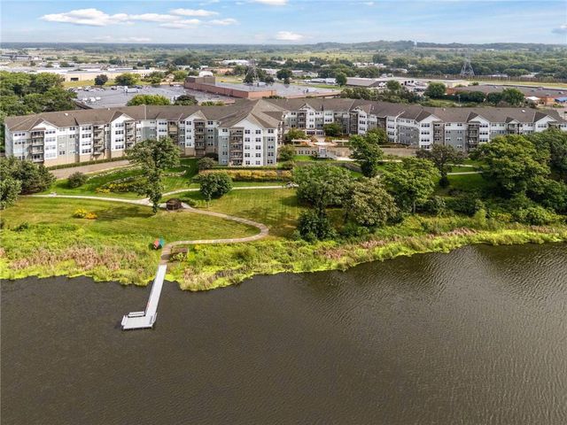 1900 Rush Lake Trail #416, Saint Paul, MN 55112