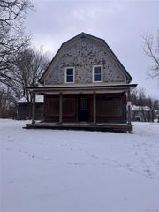 8545 Jackson Road, Lima Township, MI 48130