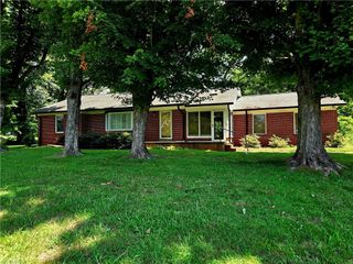 206 Bluebird Road, North Wilkesboro, NC 28659
