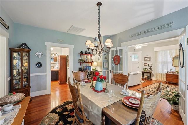 606 W Cherry Avenue, Orange, TX 77630