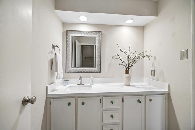11315 Piping Rock Drive, Houston, TX 77077