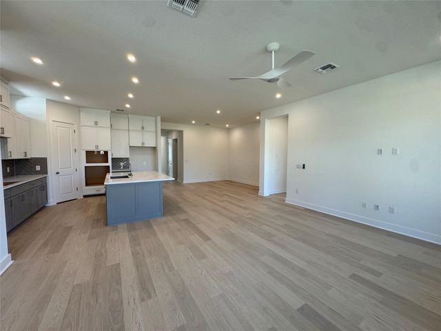 139 Comfort DR, Buda, TX 78610