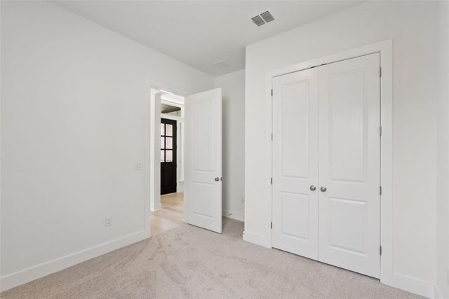 139 Comfort DR, Buda, TX 78610