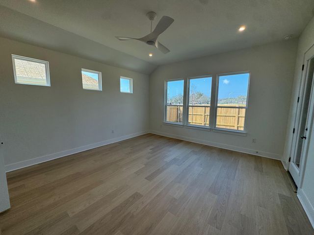 139 Comfort DR, Buda, TX 78610