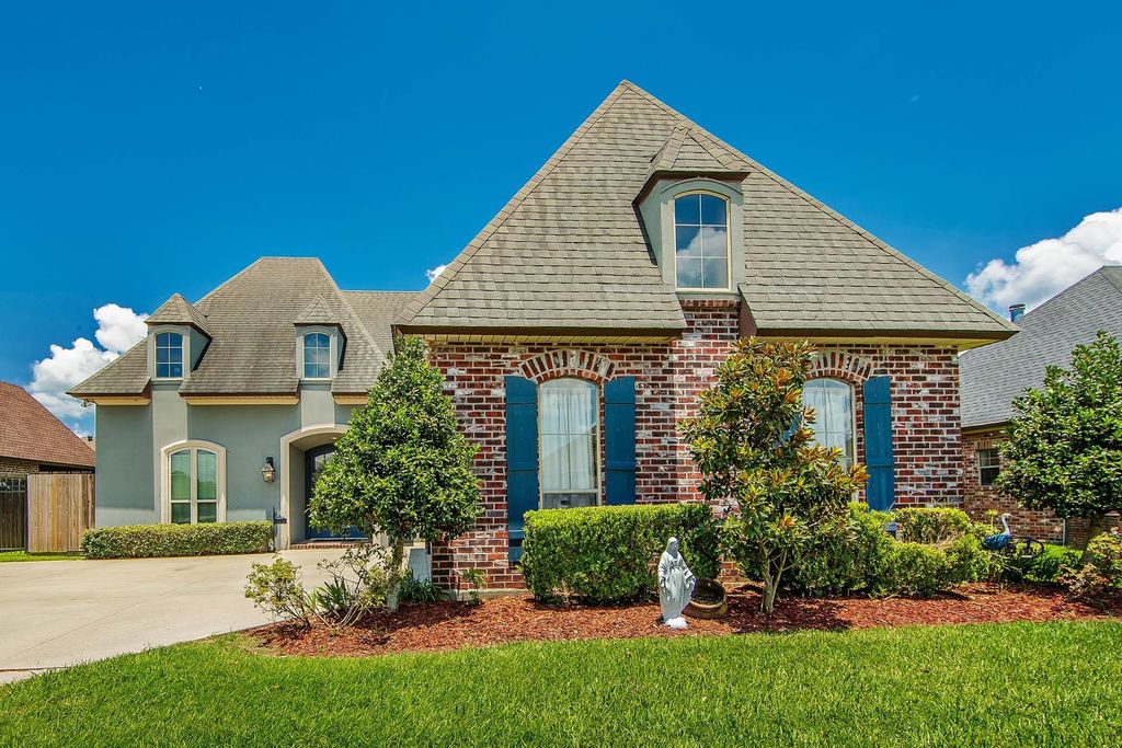 3376 Caleb Dr, Houma, LA 70360