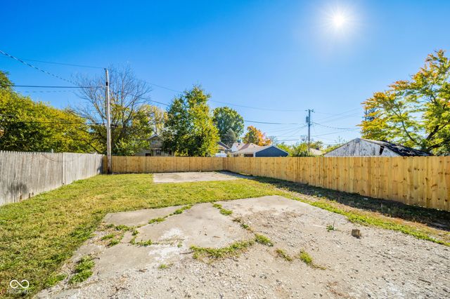 3425 N Chester Avenue, Indianapolis, IN 46218