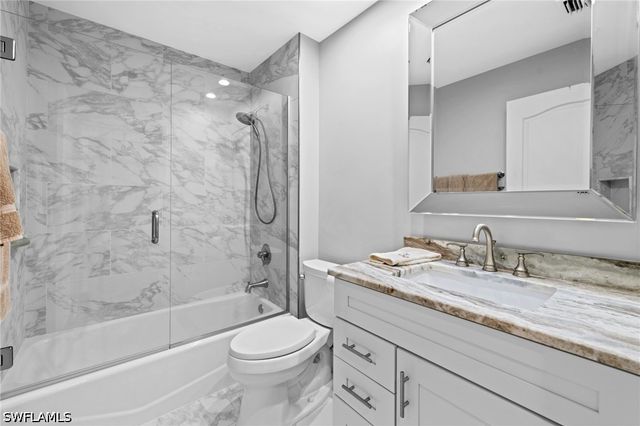 4650 Yacht Harbor DR 133, Naples, FL 34112