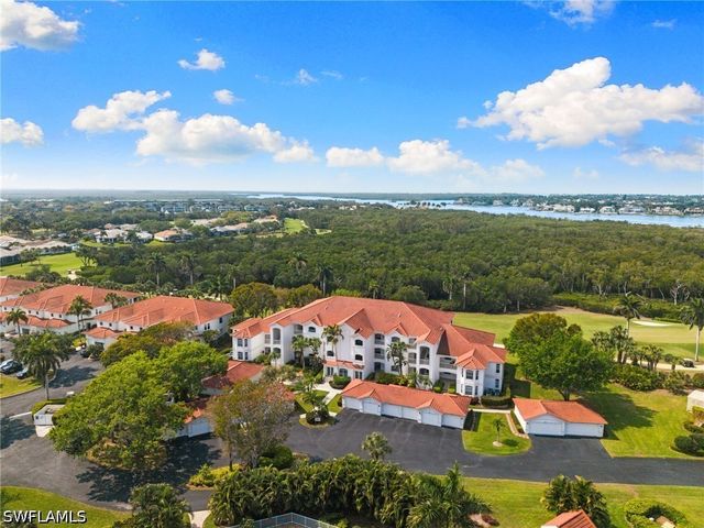 4650 Yacht Harbor DR 133, Naples, FL 34112