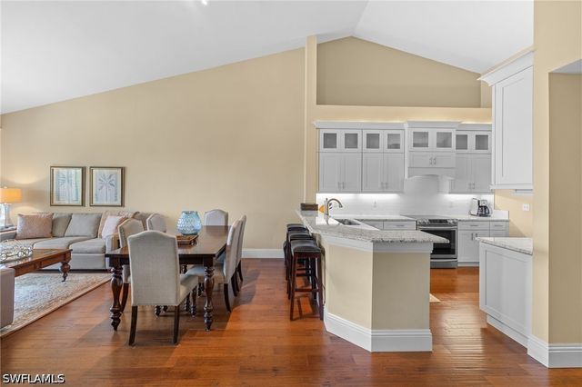 4650 Yacht Harbor DR 133, Naples, FL 34112