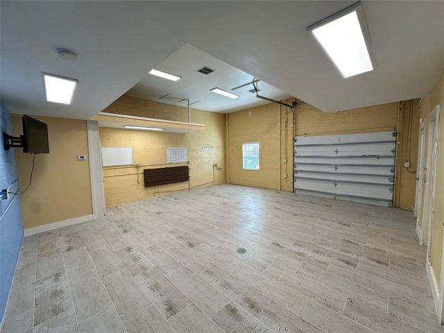 1101 NW 7th Ave, Fort Lauderdale, FL 33311