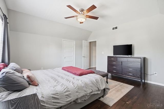 5706 Adelphi Street, Cincinnati, OH 45227