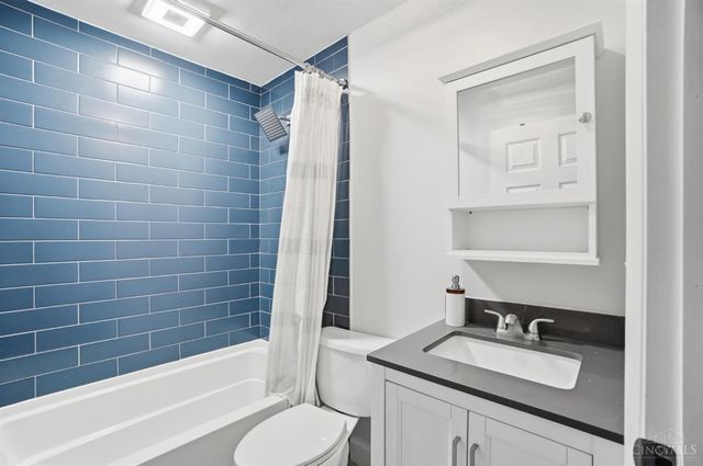 5706 Adelphi Street, Cincinnati, OH 45227