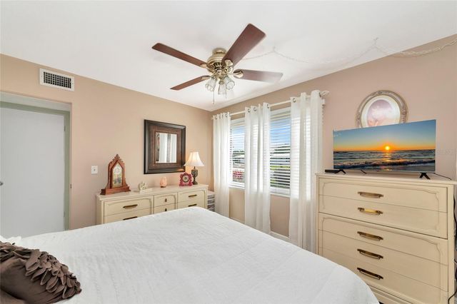 1807 UNIVERSITY PLACE 151, Sarasota, FL 34235