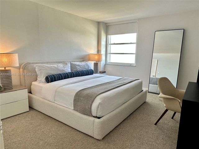 150 SE 25th Road 7H, Miami, FL 33129