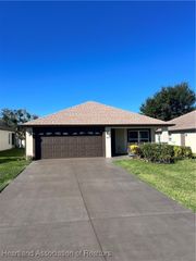 10443 High Grove Avenue, Lake Placid, FL 33852