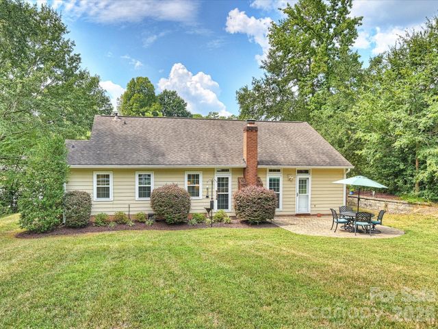 1608 Running Brook Road, Charlotte, NC 28214