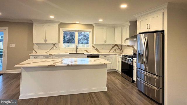 106 PALMER RD, Pennington, NJ 08534