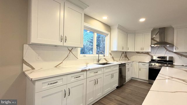 106 PALMER RD, Pennington, NJ 08534