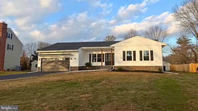 106 PALMER RD, Pennington, NJ 08534
