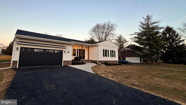 106 PALMER RD, Pennington, NJ 08534