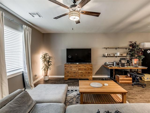 9053 NW 143rd Street, Yukon, OK 73099