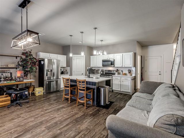 9053 NW 143rd Street, Yukon, OK 73099