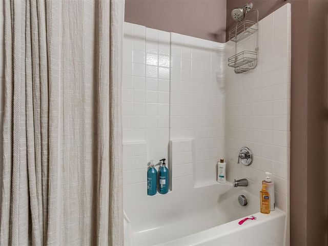 9053 NW 143rd Street, Yukon, OK 73099