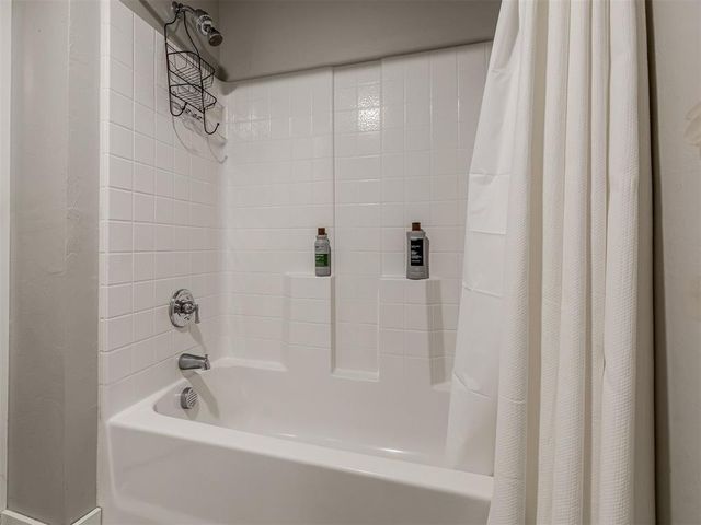 9053 NW 143rd Street, Yukon, OK 73099