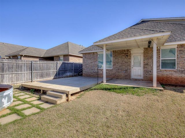9053 NW 143rd Street, Yukon, OK 73099