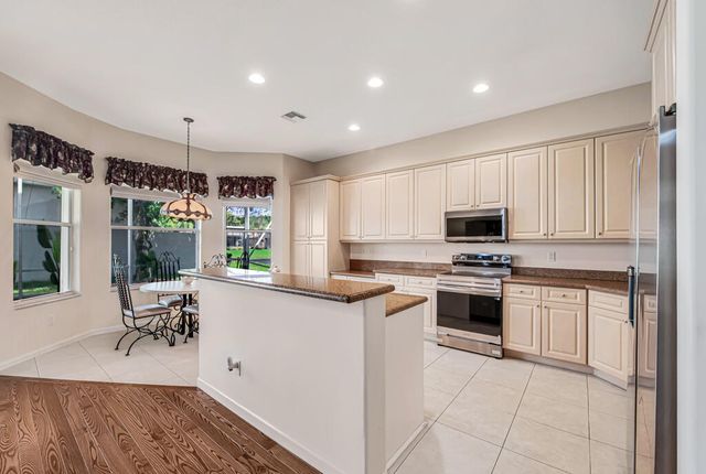 7718 OCEAN SUNSET Drive, Lake Worth, FL 33467