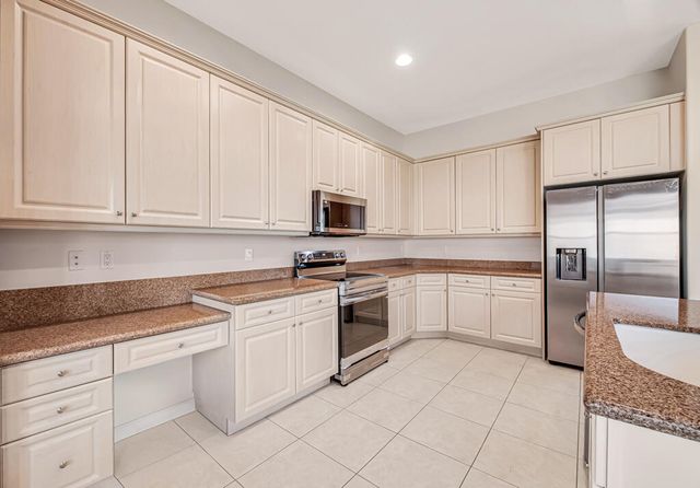 7718 OCEAN SUNSET Drive, Lake Worth, FL 33467