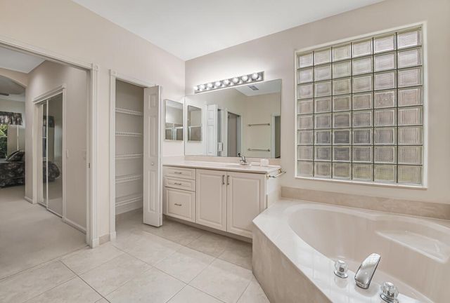 7718 OCEAN SUNSET Drive, Lake Worth, FL 33467