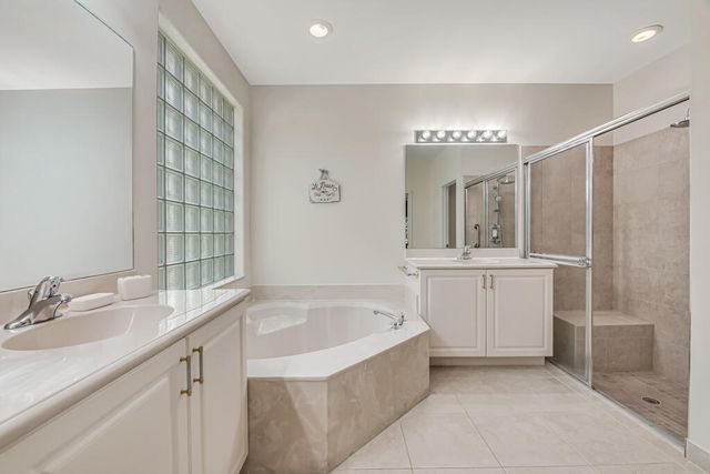 7718 OCEAN SUNSET Drive, Lake Worth, FL 33467