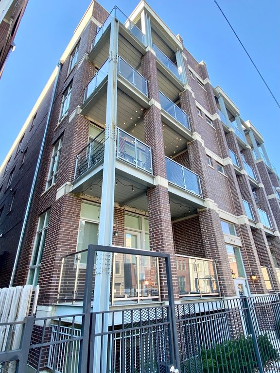 2442 N Clybourn Avenue 3N, Chicago, IL 60614