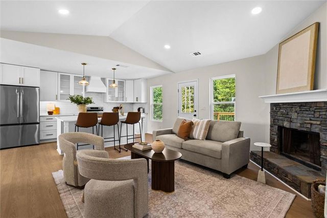 305 Hunters Trace, Covington, GA 30014