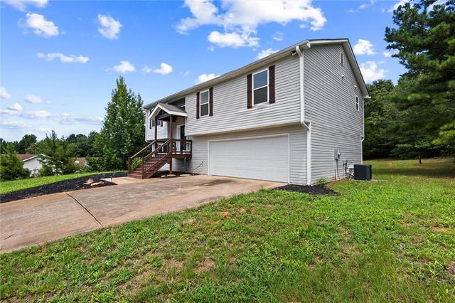 305 Hunters Trace, Covington, GA 30014