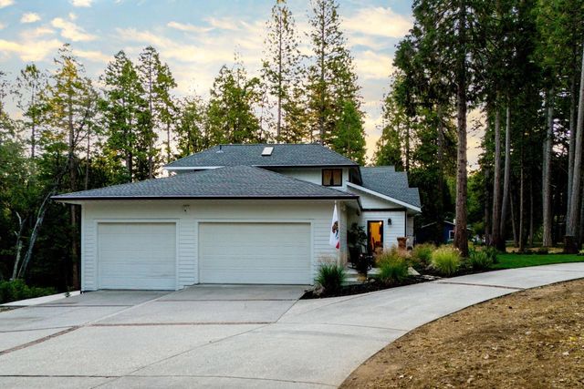 13100 Banner Lava Cap Rd, Nevada City, CA 95959